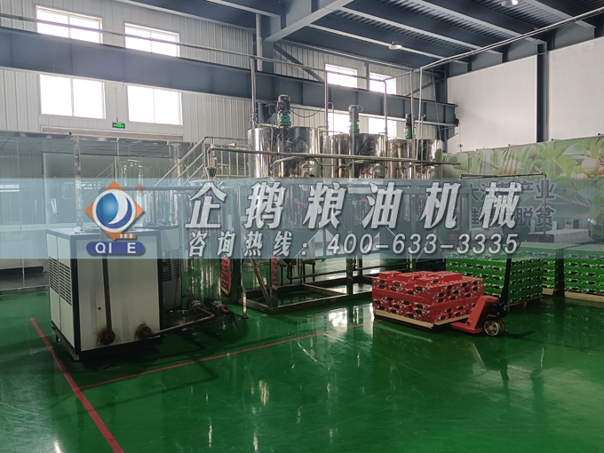 企鵝牌茶籽油雙螺桿榨油機(jī)，用心制造獲得客戶認(rèn)可(圖3)